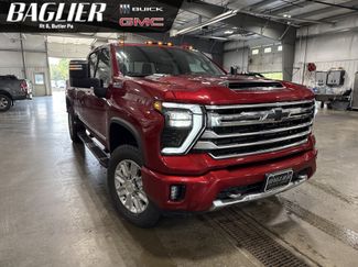 Used 2025 Chevrolet Silverado 2500 High Country w/ Technology Package AWD/4WD video 1