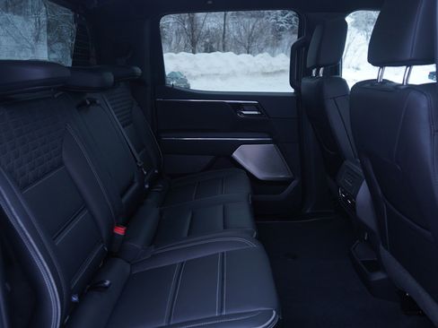 Used 2025 GMC Sierra EV Denali image 13