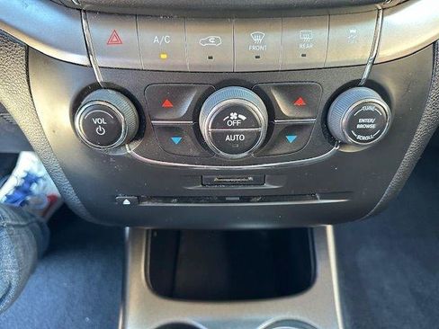 Used 2019 Dodge Journey Crossroad w/ Mopar All Weather Group FWD image 26