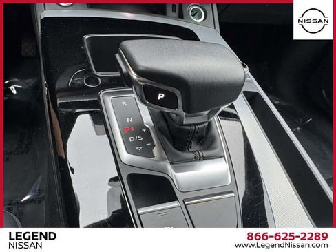 Used 2025 Audi Q5 2.0T Premium AWD/4WD image 29