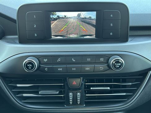 Used 2020 Ford Escape S image 28