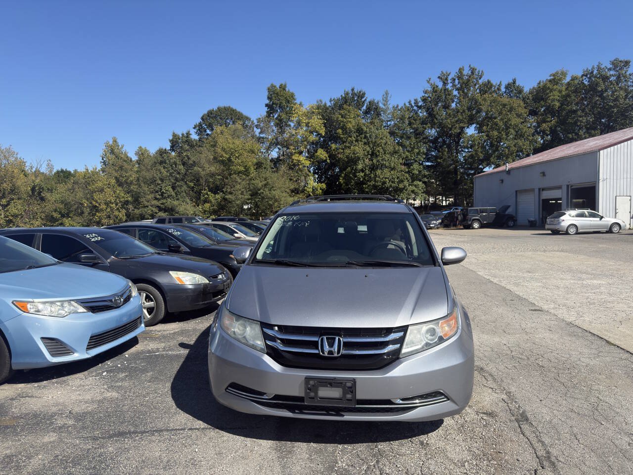 Used 2016 Honda Odyssey SE image 4