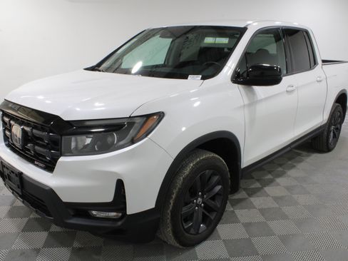 Used 2024 Honda Ridgeline Sport image 30