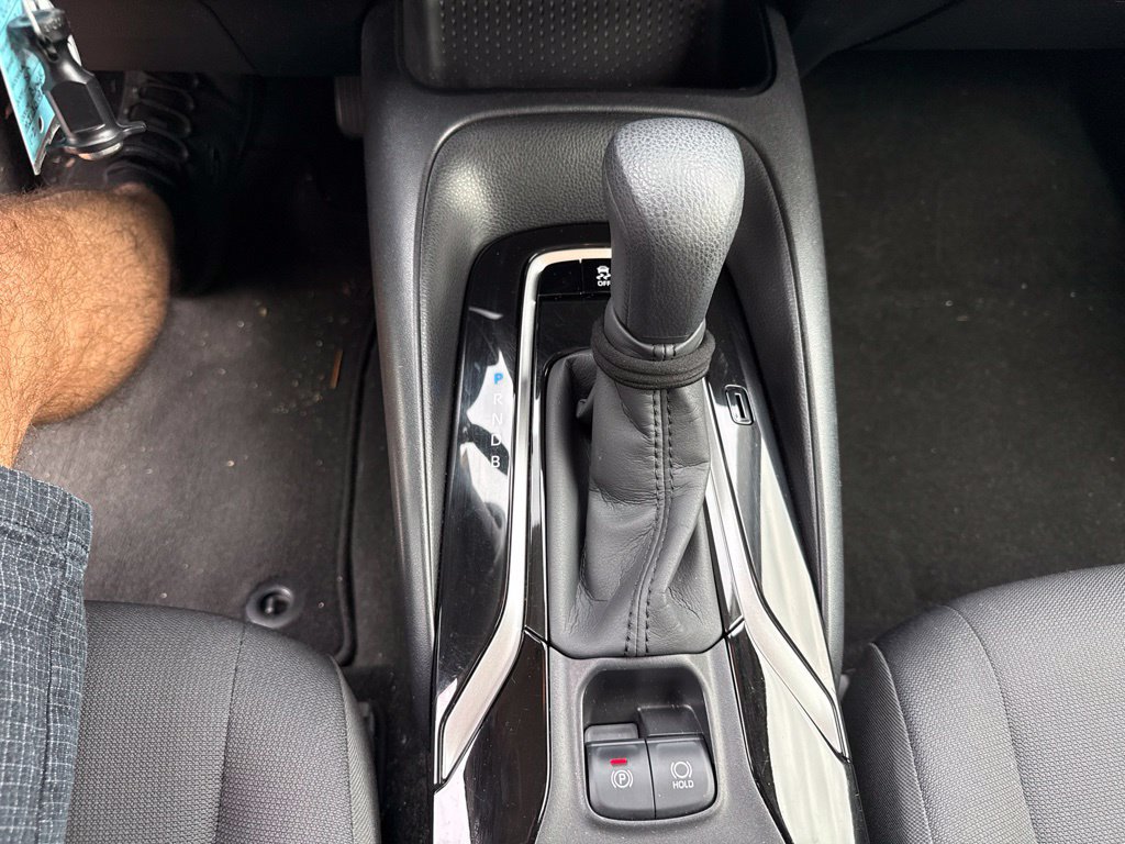 Used 2021 Toyota Corolla LE w/ Carpet Mat Package (TMS) FWD image 16