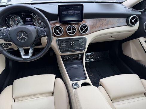 Used 2016 Mercedes-Benz GLA 250 4MATIC image 15