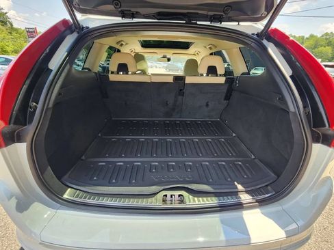 Used 2016 Volvo XC60 T6 w/ Protection Package AWD/4WD image 12