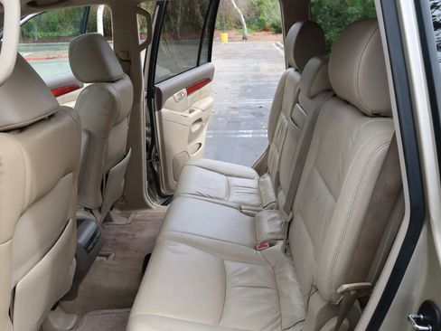 Used 2009 Lexus GX 470 image 16