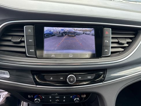 Used 2023 Buick Enclave Essence w/ Experience Buick Package AWD/4WD image 18