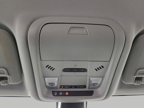 Used 2024 Chevrolet Blazer LT w/ Convenience Package image 18