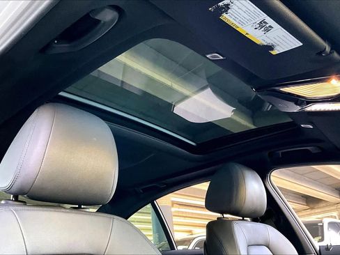 Used 2018 BMW 530i image 13