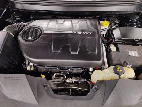 Used 2019 Jeep Cherokee Limited image 6