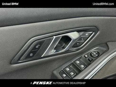 Used 2025 BMW M340i Sedan image 3