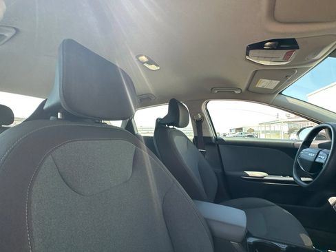 Used 2025 Kia K4 FWD image 20