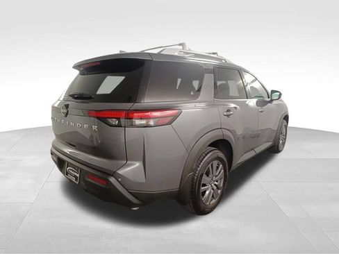 Used 2025 Nissan Pathfinder SV FWD image 9