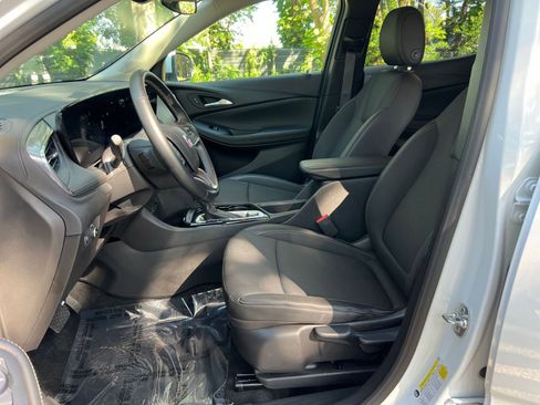 Used 2025 Buick Encore GX Preferred image 21