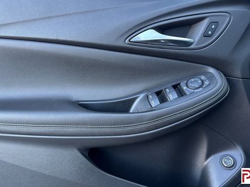 Used 2024 Buick Encore GX Sport Touring w/ Experience Buick Package image 12