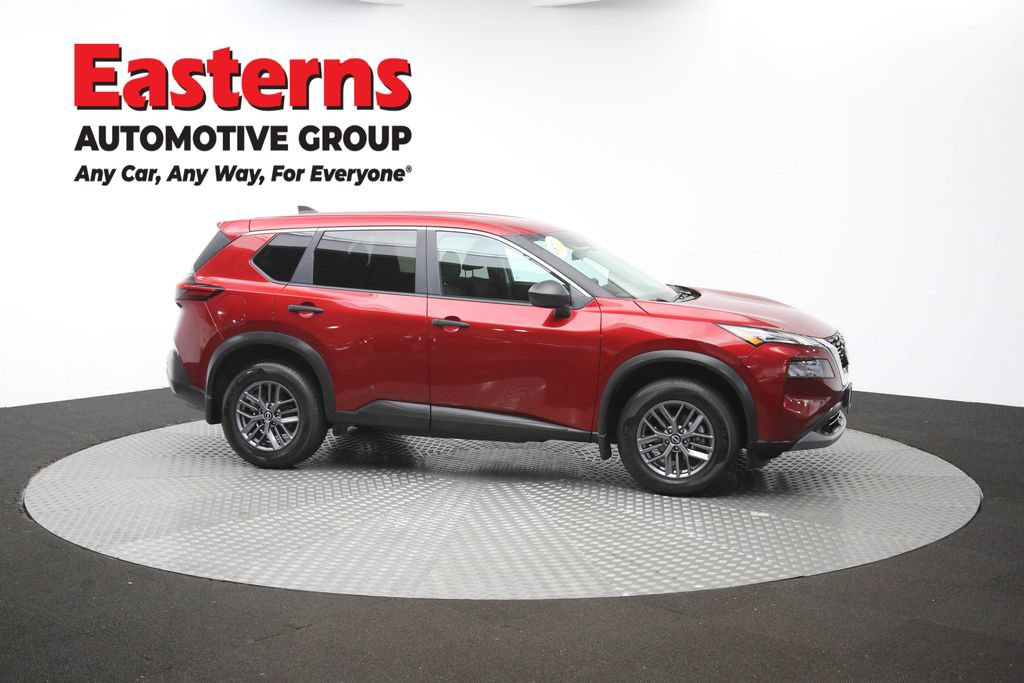 Used 2023 Nissan Rogue S AWD/4WD image 49