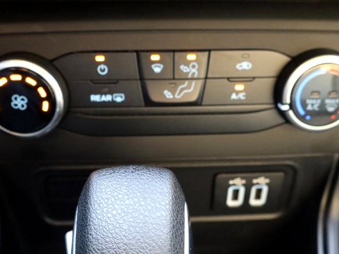 Used 2022 Ford EcoSport S image 12