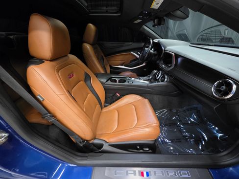 Used 2021 Chevrolet Camaro SS RWD image 31