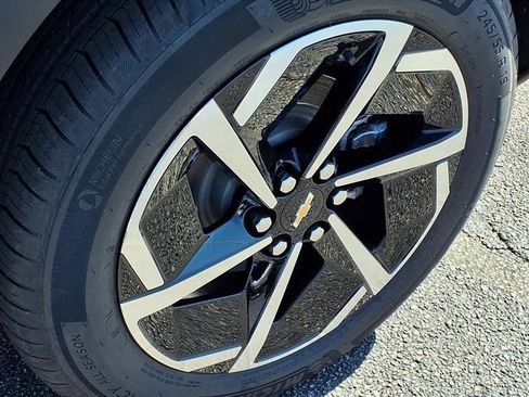 New 2026 Chevrolet Equinox EV LT image 20