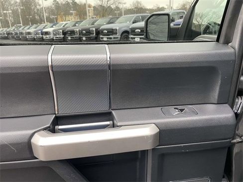 Certified 2019 Ford F150 Lariat image 24