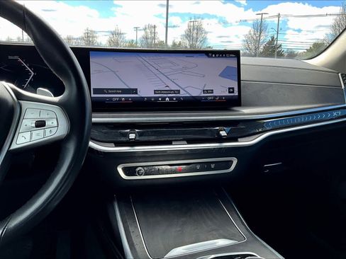 Used 2025 BMW X7 xDrive40i image 19
