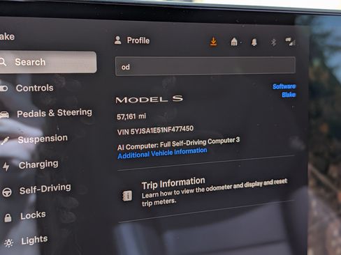 Used 2022 Tesla Model S AWD/4WD image 32