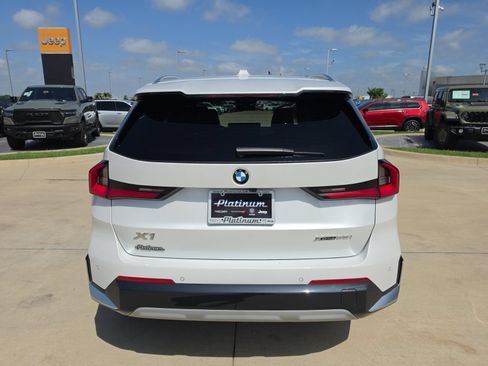 Used 2025 BMW X1 xDrive28i AWD/4WD image 4