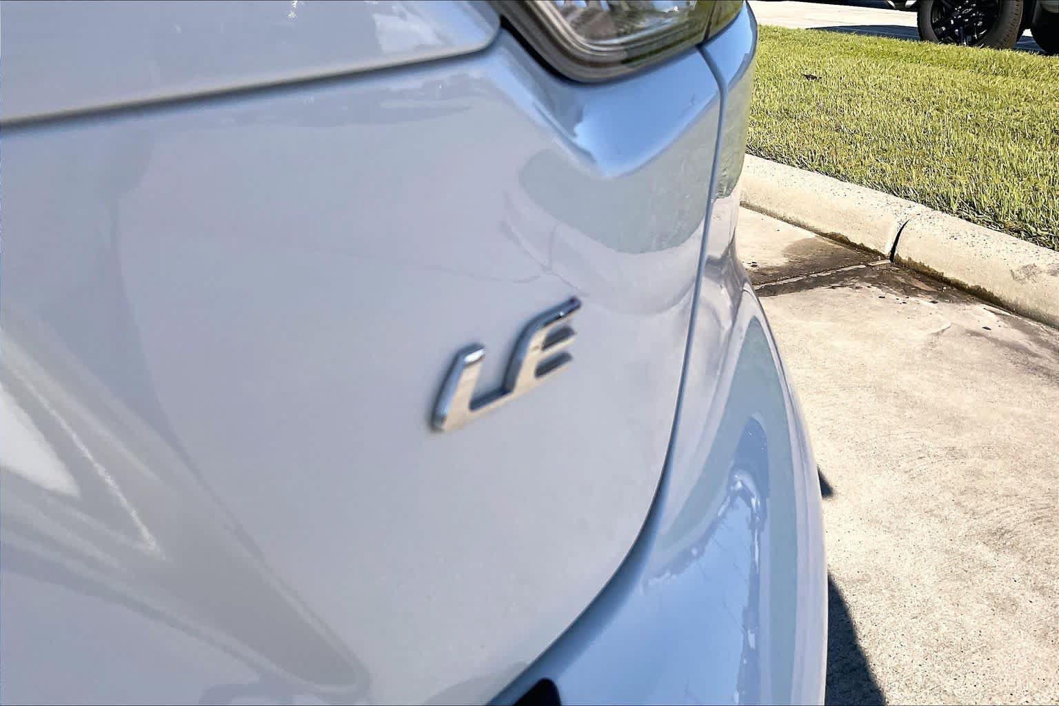 Used 2024 Toyota Corolla LE FWD image 10
