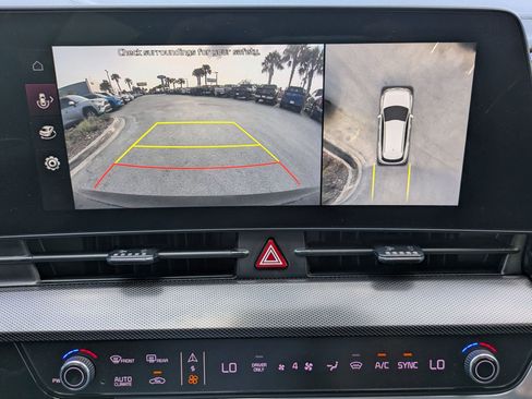 Used 2023 Kia Sportage SX Prestige image 26