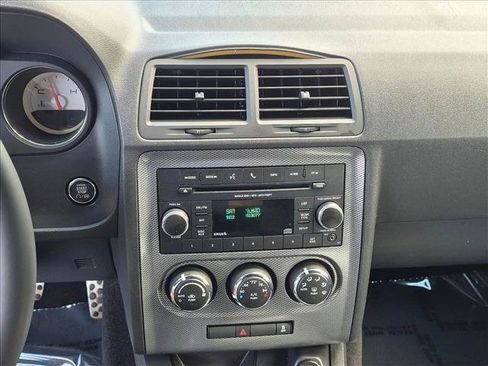 Used 2013 Dodge Challenger R/T RWD image 13