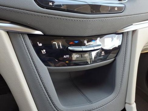 New 2026 Cadillac XT5 Premium Luxury image 32