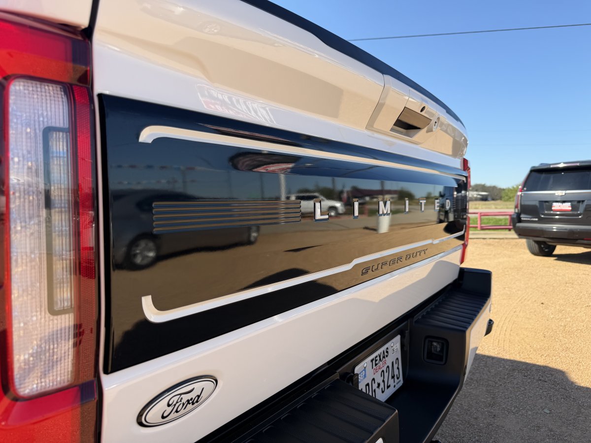 Used 2024 Ford F250 Limited AWD/4WD image 16