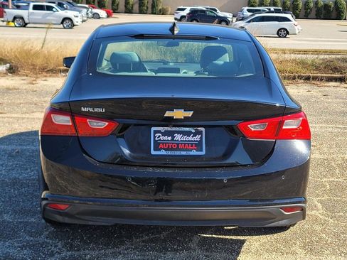Used 2019 Chevrolet Malibu LS w/ Driver Confidence Package II image 3