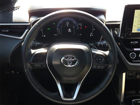 Used 2024 Toyota Corolla Cross XSE image 15