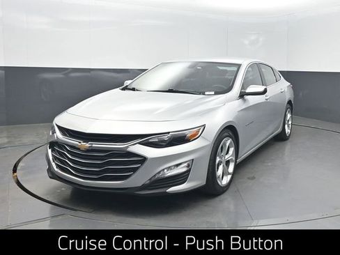 Used 2022 Chevrolet Malibu LT FWD image 1