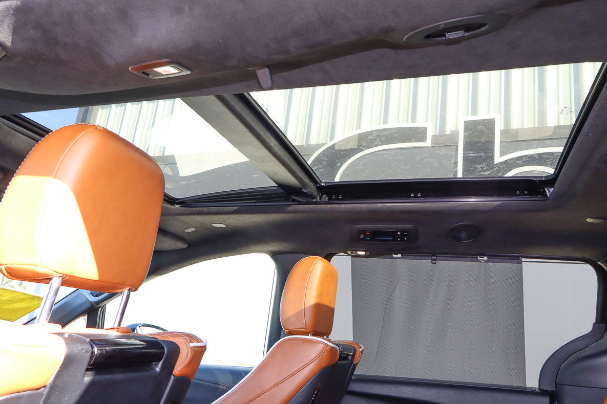 Used 2024 Chrysler Pacifica Pinnacle FWD image 9