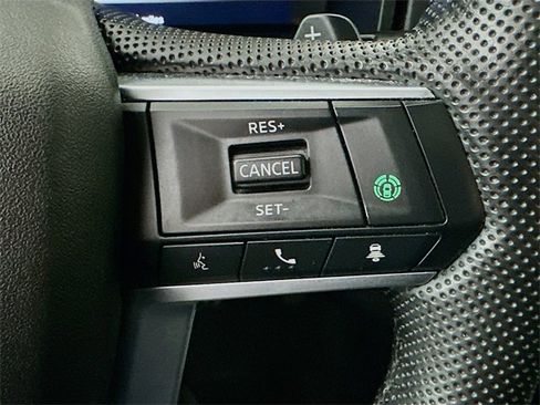 Used 2023 Mitsubishi Outlander SEL image 13