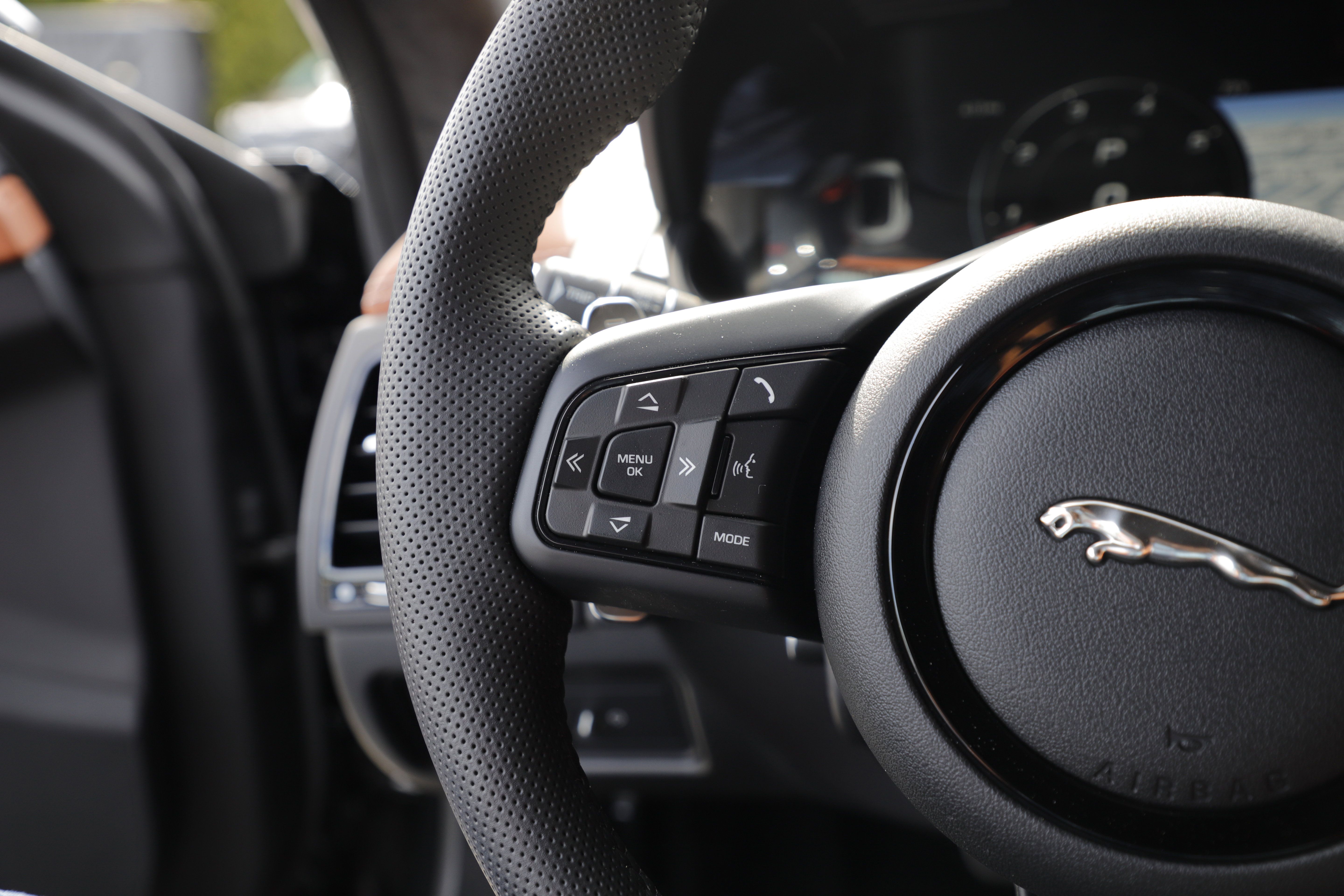 New 2024 Jaguar F-TYPE R AWD/4WD image 18