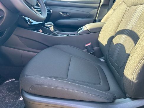 New 2025 Hyundai Tucson SEL image 9