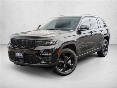 Used 2025 Jeep Grand Cherokee Limited w/ Luxury Tech Group II