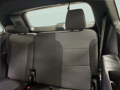 Used 2023 Chevrolet Traverse LT AWD/4WD image 12