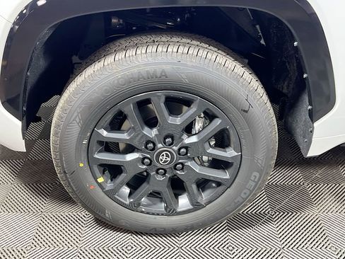 New 2026 Toyota Tundra Platinum AWD/4WD image 26
