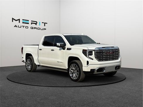 Used 2022 GMC Sierra 1500 Denali w/ Denali Reserve Package image 1