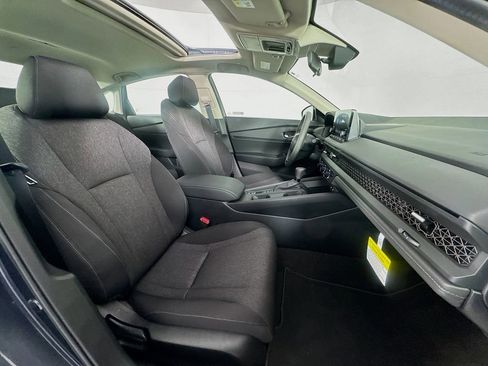 Certified 2025 Honda Accord SE image 35