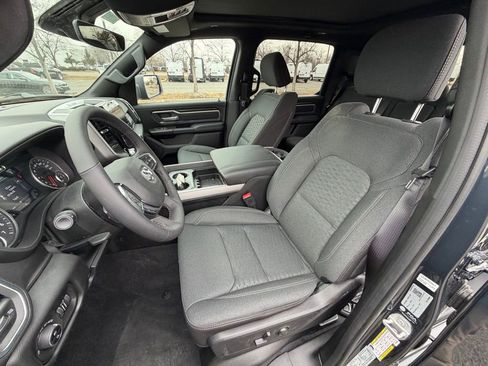 New 2026 RAM 1500 4x4 Crew Cab image 16