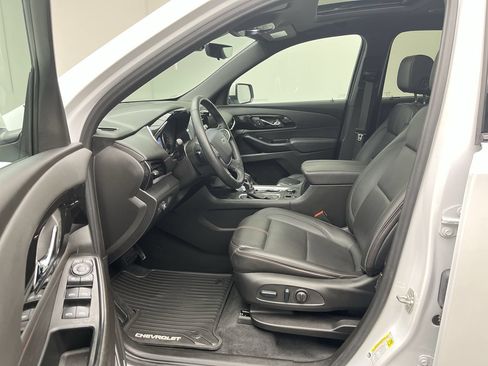 Certified 2023 Chevrolet Traverse RS AWD/4WD image 3