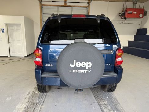 Used 2002 Jeep Liberty Limited image 4
