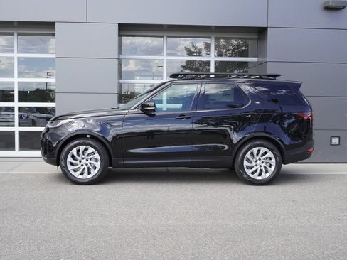 New 2026 Land Rover Discovery S AWD/4WD image 8