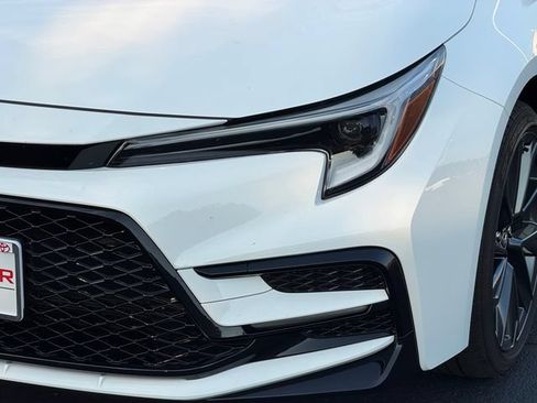 Certified 2026 Toyota Corolla SE w/ SE Package FWD image 10